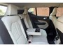 Volvo XC40 T4 Recharge Plus Bright | Trekhaak | Elektrisch Verstelbare Voorstoelen | Parkeercamera | Adaptieve Cruise Control | Verwarmbare Voorstoelen | Apple Carplay/Android Auto | Navigatie