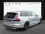 Volvo V60 2.0 T8 Plug-in hybrid AWD Plus Dark / Speciale samenstelling / 19" Velgen Black  / B&W audio / Exterieur Styling Kit /