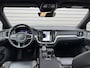 Volvo V60 2.0 T8 Plug-in hybrid AWD Plus Dark / Speciale samenstelling / 19" Velgen Black  / B&W audio / Exterieur Styling Kit /