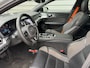Volvo V60 2.0 T8 Plug-in hybrid AWD Plus Dark / Speciale samenstelling / 19" Velgen Black  / B&W audio / Exterieur Styling Kit /