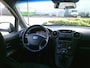 Kia Carens 2.0 CVVT X-ecutive 7-Zits Airco LM-Velgen Stuurbekr