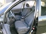 Kia Carens 2.0 CVVT X-ecutive 7-Zits Airco LM-Velgen Stuurbekr