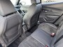 Peugeot e-2008 EV GT 54 kWh | Trekhaak (afneembaar) | Alcantara lederen bekleding | Elektrisch verstelbare stoel | Stoelverwarming | Camera | | 11 kW lader | Airco (automatisch) | Armsteun achter