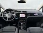 Volkswagen Touran BWJ 2017 | 1.8 TSI 180PK Highline Bus R AUTOMAAT | TREKHAAK | AGR | CLIMA | NAVI | CAMERA | CRUISE | STOELVERW | PDC | LICHTMETAAL