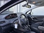 Peugeot 208 1.2 VTi Envy 5-Deurs 82 PK. Zeer goed onderhouden en de auto rijdt ook helemaal nieuw !!!
