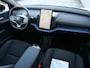 Volvo EX30 Single Motor Extended Range Ultra 69 kWh 272 Pk Automaat Navi / Pano-dak / Leer / 2 x Camera / DAB / Apple Carplay / SOH 98,6 %
