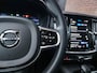 Volvo V60 2.0 T6 Plug-in hybrid AWD Ultra Dark | Pano | H&K | HUD | Trekhaak | Leer |