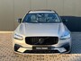 Volvo V90 T6 Plug-in hybrid AWD Ultimate Dark | Panoramadak | Trekhaak | Luchtvering | Bowers & Wilkins | Long Range | Stoel en stuurwielverwarming |