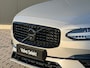 Volvo V90 T6 Plug-in hybrid AWD Ultimate Dark | Panoramadak | Trekhaak | Long Range | Luchtvering | Bowers & Wilkins | Long Range | Stoel en stuurwielverwarming |