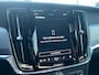Volvo V90 T6 Plug-in hybrid AWD Ultimate Dark | Panoramadak | Trekhaak | Long Range | Luchtvering | Bowers & Wilkins | Long Range | Stoel en stuurwielverwarming |