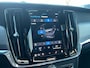 Volvo V90 T6 Plug-in hybrid AWD Ultimate Dark | Panoramadak | Trekhaak | Long Range | Luchtvering | Bowers & Wilkins | Long Range | Stoel en stuurwielverwarming |