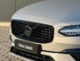 Volvo V90 T6 Plug-in hybrid AWD Ultimate Dark | Panoramadak | Trekhaak | Luchtvering | Bowers & Wilkins | Long Range | Stoel en stuurwielverwarming |