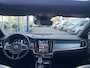 Volvo V90 T6 Plug-in hybrid AWD Ultimate Dark | Panoramadak | Trekhaak | Long Range | Luchtvering | Bowers & Wilkins | Long Range | Stoel en stuurwielverwarming |