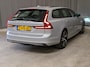 Volvo V90 2.0 T6 Plug-in hybrid AWD Ultimate Dark | Panoramadak | Trekhaak | Luchtvering | Bowers & Wilkins | Long Range | Stoel en stuurwielverwarming |