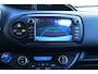 Toyota Yaris 1.5 Hybrid Executive Bi-Tone Plus | Key Less | Camera | CarPlay draadloos | Fabrieksgarantie|
