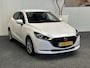 Mazda 2 1.5 SKYACTIVE-G SPORTIVE NAVIGATIE CRUISE CONTROL APPLE CARPLAY/ANDROID STOEL EN STUUR VERWARMING DODEHOEKSENSOREN RIJSTROOKSENSOREN PDC ZEER MOOI !! 3010 DEK