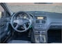 Mercedes-Benz C-klasse 180 CGI Automaat Avantgarde, Schuifdak, Stoelverwarming, Navigatie, Cruise control, Bluetooth, PDC, Climate control.