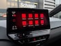 Volkswagen ID.3 First Plus 58 kWh 204 pk | Achteruitrijcamera | Stoel/stuur verwarming | Navigatie |