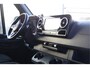 Mercedes-Benz Sprinter 319 3.0 CDI V6 L2H1 AUT. LED, 2X SCHUIFDEUR, 3.5T TREKHAAK, MBUX 10'', 360 CAMERA, STOELVERWARMING, VOORRUIT VERWARMING, LEDER STUUR, NL AUTO, NAP