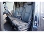 Mercedes-Benz Sprinter 319 3.0 CDI V6 L2H1 AUT. LED, 2X SCHUIFDEUR, 3.5T TREKHAAK, MBUX 10'', 360 CAMERA, STOELVERWARMING, VOORRUIT VERWARMING, LEDER STUUR, NL AUTO, NAP