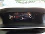 Peugeot 2008 ALLURE PACK 1.2-100pk Navigatie | KEYLESS entry | AppleCarplay & Androidauto | Camera & Parkeersensoren achter | Cruise & Climate Control