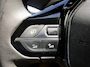 Peugeot 2008 ALLURE PACK 1.2-100pk Navigatie | KEYLESS entry | AppleCarplay & Androidauto | Camera & Parkeersensoren achter | Cruise & Climate Control