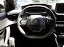 Peugeot 2008 ALLURE PACK 1.2-100pk Navigatie | KEYLESS entry | AppleCarplay & Androidauto | Camera & Parkeersensoren achter | Cruise & Climate Control