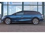 Volkswagen ID.7 Tourer Pro Limited Edition | Achterbank in ongelijke delen neerklapbaar incl. middenarmsteun en doorlaadmogelijkheid | Afstandscontrolesysteem (Front Assist), met voetgangers- en fietsersherkenning | Airconditioning automatisch, 2-zone (Climatronic)