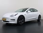 Tesla Model 3 RWD SR plus 325PK SOH 93% LFP Accu Lmv 18" AutoPilot Leder Panoramadak Adaptive-Cruise Camera's Elektr.-Stuur+Stoelen+Spiegels+Geheugen+Easy-Entry+Verwarmde stoelen Park assistent Pdc WIFI Lane-Assist Speed-Assist Navi LED DAB Voorverwarmen interieur via App Keyless One-Pedal-Drive 1e Eigenaar Origineel Nederlandse Auto Fabrieksgarantie op Accu en Motor tot 10-12-2028/160.000km