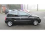 Renault Clio 1.2-16V Authentique Basis