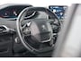 Peugeot 5008 1.2 PureTech Allure - Gris Platinium - Mistral leder/Carplay/19 inch Washington