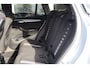 BMW X1 SDrive20i 180 Pk Automaat / Navi / Cruise / Climate / Camera / Licht metaal.