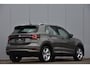 Volkswagen T-Cross 1.0 TSI Automaat R-Line Led, Navi, Stoelverwarming, Parkeersensoren