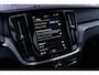 Volvo V60 T6 Plug-in hybrid AWD Essential Bright | Trekhaak | Lederen bekleding | 19" velgen | Google Maps navigatie | Apple Carplay / Android Auto | LED koplampen |