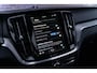 Volvo V60 T6 Plug-in hybrid AWD Essential Bright | Trekhaak | Lederen bekleding | 19" velgen | Google Maps navigatie | Apple Carplay / Android Auto | LED koplampen |