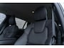 Volvo V60 T6 Plug-in hybrid AWD Essential Bright | Trekhaak | Lederen bekleding | 19" velgen | Google Maps navigatie | Apple Carplay / Android Auto | LED koplampen |
