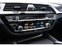 BMW 5-Serie Touring 530e M-Sport Pano / Camera / Trekhaak