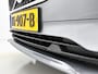 Volvo V90 D4 190PK Automaat Luxury / Navigatie / Adap-cruise / park-assist / Memory sportseats / leder int. / Trekhaak / 18" Lmv / Apk 04-2026