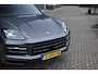 Porsche Cayenne 3.0 E-Hybrid 470pk Sport Chrono | Panorama | Matrix | ACC | 21'' Wielen | Bose | Trekhaak | Orig. NL |