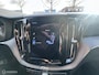 Volvo XC60 T6 Recharge R-Design AWD|Exterieur Styling Kit+22 inch velgen|360 camera|Panodak]Trekhaak|Stoel/stuur verwarming|Stoelkoeling