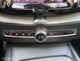 Volvo XC60 T6 Recharge R-Design AWD|Exterieur Styling Kit+22 inch velgen|360 camera|Panodak]Trekhaak|Stoel/stuur verwarming|Stoelkoeling