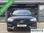 Volvo XC60 T6 Recharge R-Design AWD|Exterieur Styling Kit+22 inch velgen|360 camera|Panodak]Trekhaak|Stoel/stuur verwarming|Stoelkoeling