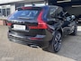 Volvo XC60 T6 Recharge R-Design AWD|Exterieur Styling Kit+22 inch velgen|360 camera|Panodak]Trekhaak|Stoel/stuur verwarming|Stoelkoeling