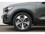 Volvo XC40 B4 Plus Dark Visual Park Assist (incl. 360º view) | Schuif-/Kanteldak | Lichtmetalen Velgen 19"| Extra Getint Glas | Apple Carplay/Android Auto | Premium Audio by Harman Kardon | Electronic Climate Controle