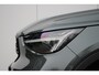 Volvo XC40 B4 Plus Dark | Panoramadak met schuif-/kantelfunctie |  360º camera | Extra Getint Glas | Apple Carplay/Android Auto | Premium Audio by Harman Kardon | Electronic Climate Controle | 19 inch Lichtmetalen Velgen