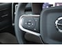 Volvo XC40 B4 Plus Dark Visual Park Assist (incl. 360º view) | Schuif-/Kanteldak | Lichtmetalen Velgen 19"| Extra Getint Glas | Apple Carplay/Android Auto | Premium Audio by Harman Kardon | Electronic Climate Controle
