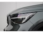 Volvo XC40 B4 Plus Dark Visual Park Assist (incl. 360º view) | Schuif-/Kanteldak | Lichtmetalen Velgen 19"| Extra Getint Glas | Apple Carplay/Android Auto | Premium Audio by Harman Kardon | Electronic Climate Controle