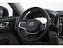 Volvo XC40 B4 Plus Dark | Panoramadak met schuif-/kantelfunctie |  360º camera | Extra Getint Glas | Apple Carplay/Android Auto | Premium Audio by Harman Kardon | Electronic Climate Controle | 19 inch Lichtmetalen Velgen