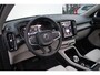 Volvo XC40 B4 Plus Dark | Panoramadak met schuif-/kantelfunctie |  360º camera | Extra Getint Glas | Apple Carplay/Android Auto | Premium Audio by Harman Kardon | Electronic Climate Controle | 19 inch Lichtmetalen Velgen