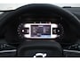 Volvo XC40 B4 Plus Dark Visual Park Assist (incl. 360º view) | Schuif-/Kanteldak | Lichtmetalen Velgen 19"| Extra Getint Glas | Apple Carplay/Android Auto | Premium Audio by Harman Kardon | Electronic Climate Controle
